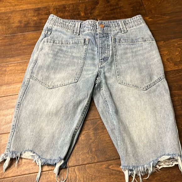 We The Free Pants - We the Free, Size 25, Rebel Rouser Cut Off Shorts!
